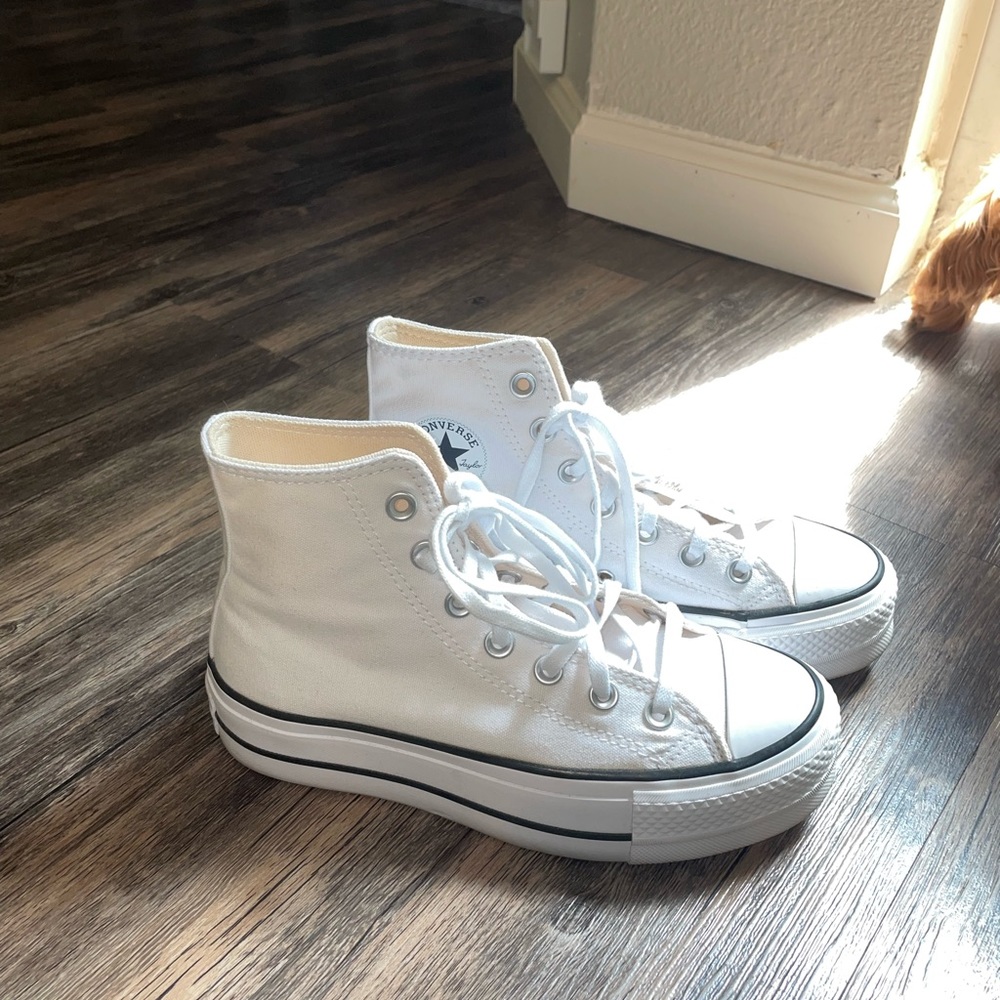 Platform converse women’s 5.5